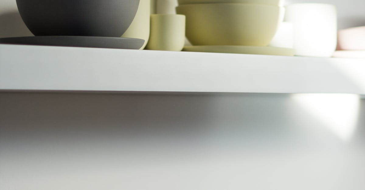 Creating a Clutter-Free Environment in Modern Kitchens