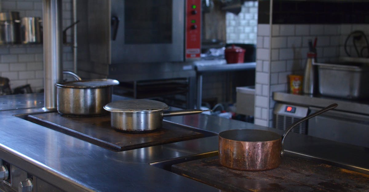 Darker Shades: Using Rich Colours for Dynamic Kitchen Style