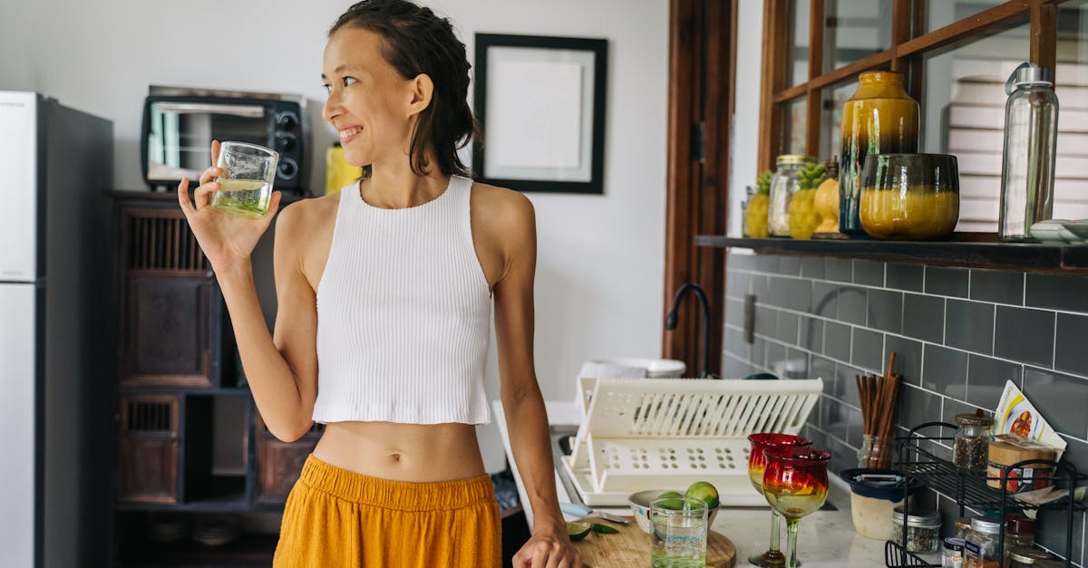 Exploring Textures: A Minimalist Approach to Kitchen Decor