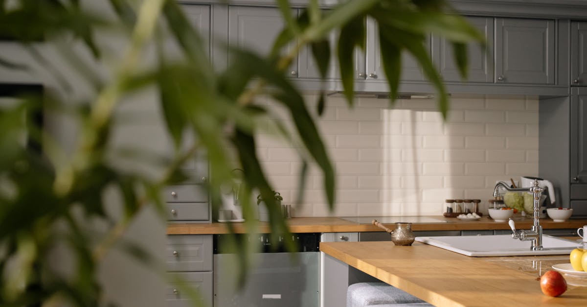 Incorporating Upcycled Wood into Kitchen Furnishings