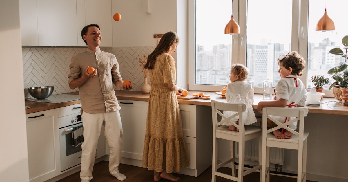 The Benefits of U-Shaped Layouts for Family Cooking